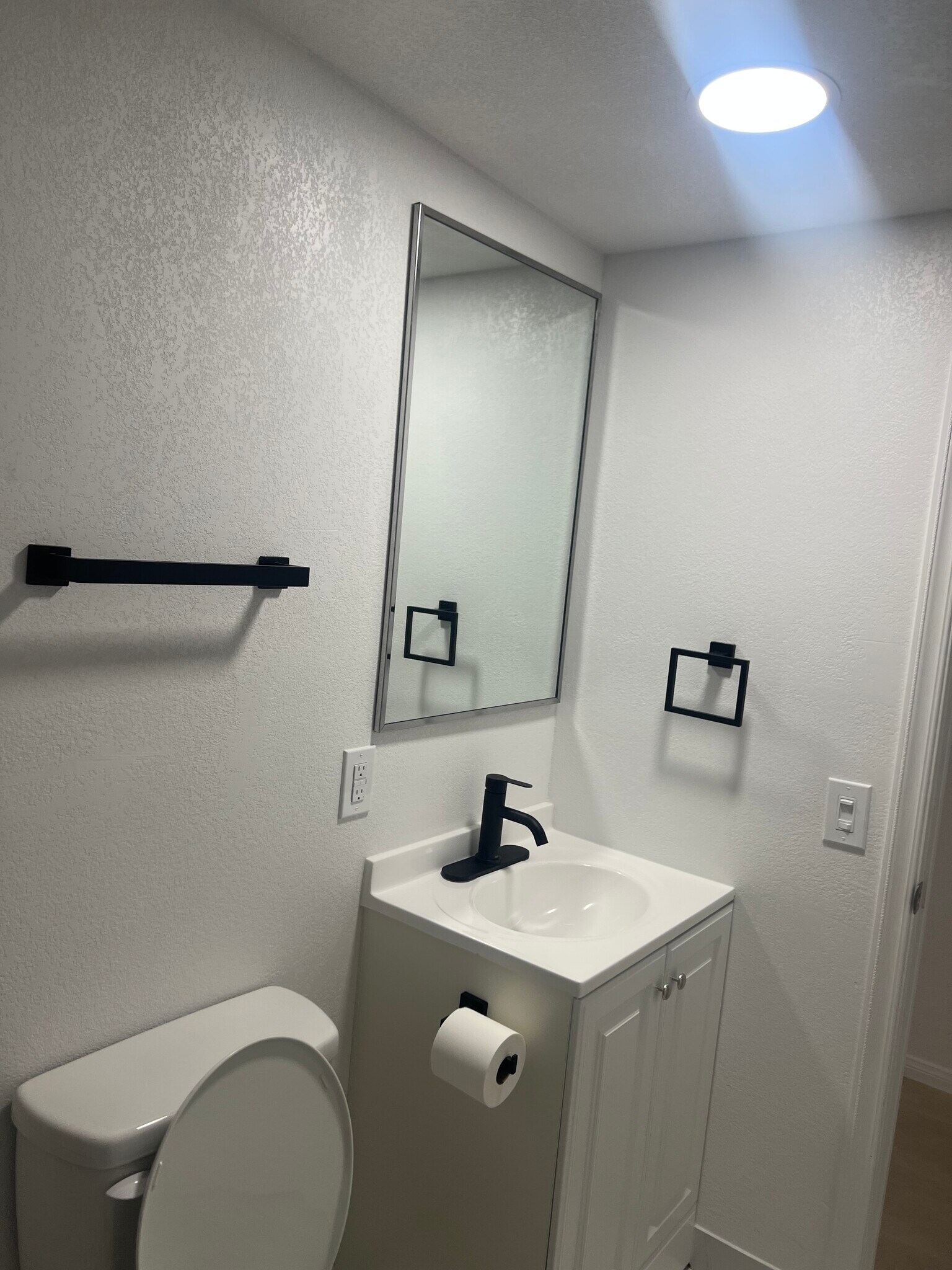 Building Photo - 4011 Placita Ave