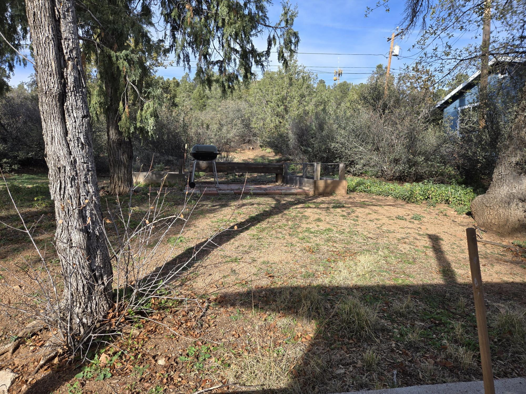 Building Photo - 436 W Frontier St