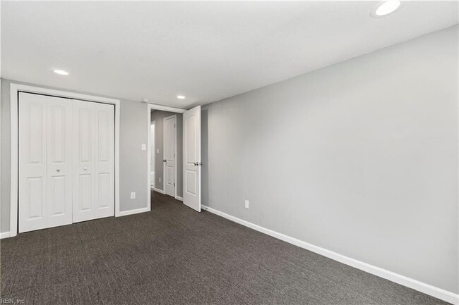 Building Photo - 1544 Crescent Pointe Ln