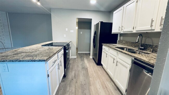 Building Photo - 5208 Norris Dr