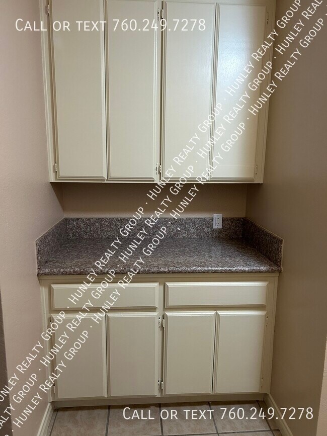 Building Photo - 13058 Mohawk Rd