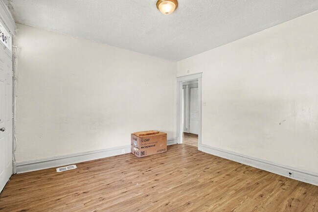 Building Photo - 3630 Hydraulic Ave