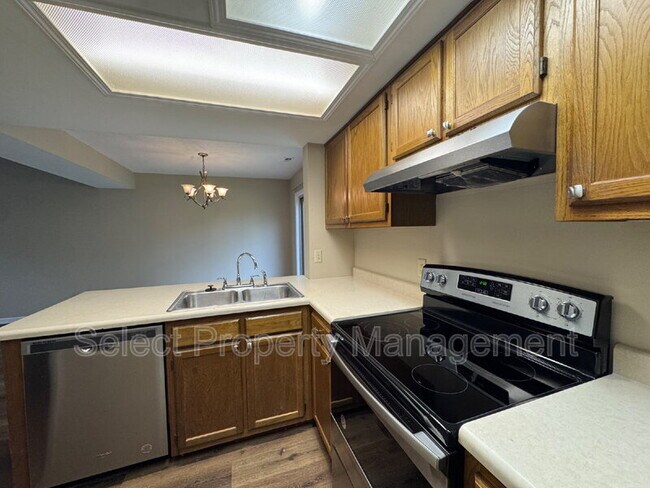 Building Photo - 5412 Evard Rd