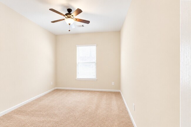 Building Photo - 7245 Rocking Horse Ln