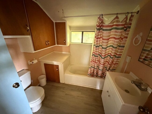 Building Photo - Furnished 4 Bedroom Paia