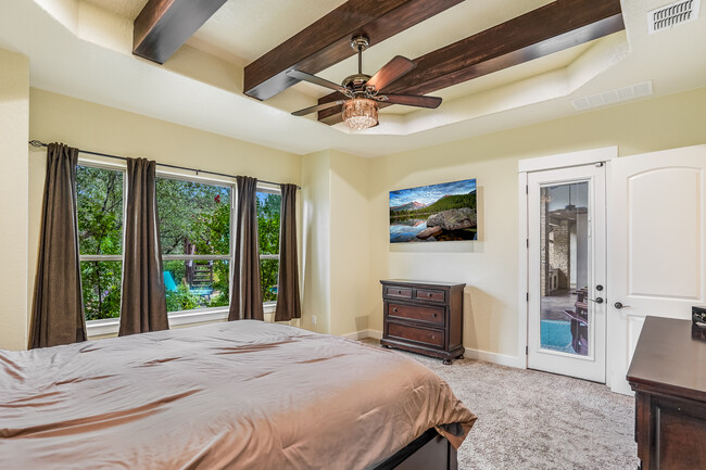 Building Photo - 1194 Vaquero Way