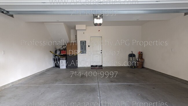 Building Photo - 3320 W Mirano Dr