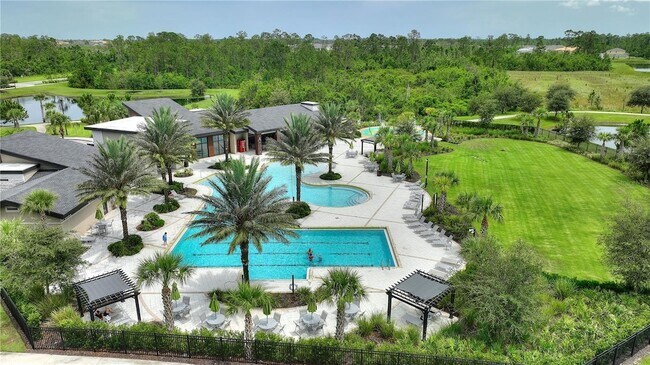 Building Photo - 17988 Passionflower Cir