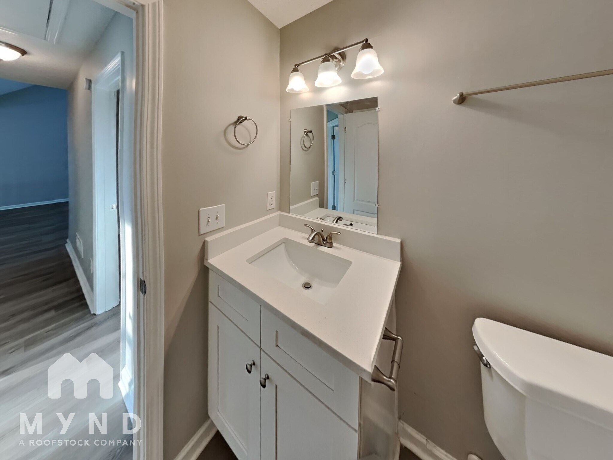 Building Photo - 17 Richmond Dr