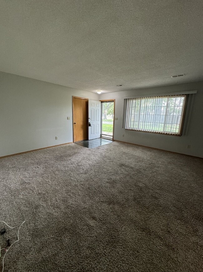 Building Photo - 107 S Gordon St