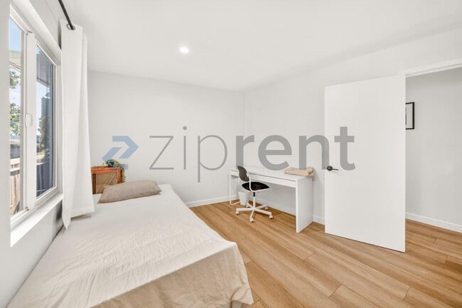 Building Photo - 5775 W 74th St