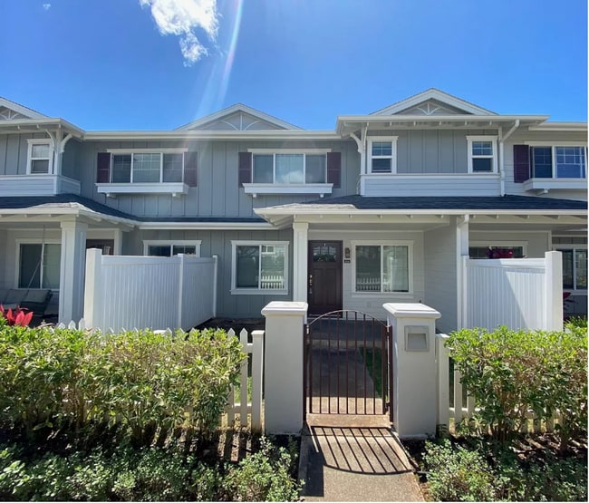 Primary Photo - Spinnaker Townhouse $3250.00! 2 Story 3bd ...