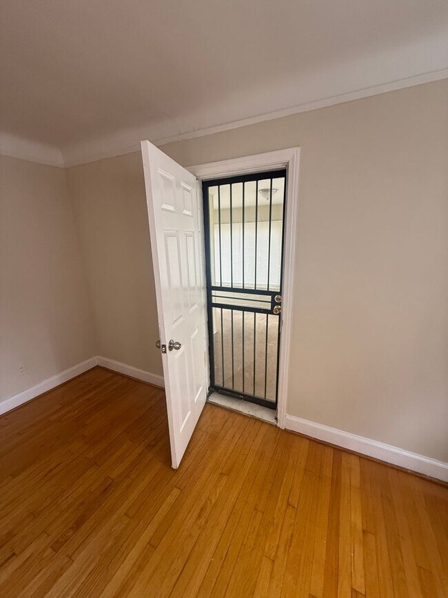 Building Photo - 12847 Maiden St