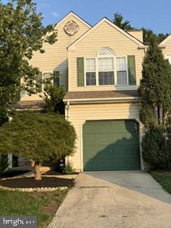 Building Photo - 922 Glackens Ln