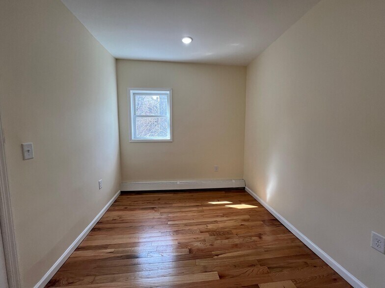 Building Photo - 151 Myrtle Ave