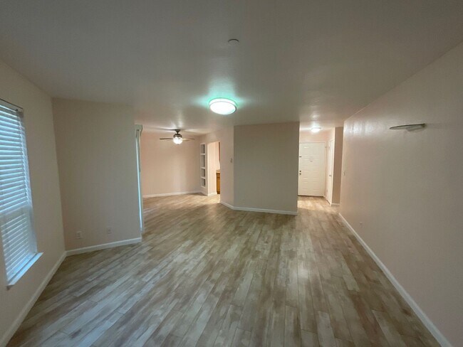 Building Photo - 1910 Barrymore Common #A, Fremont, CA 94538