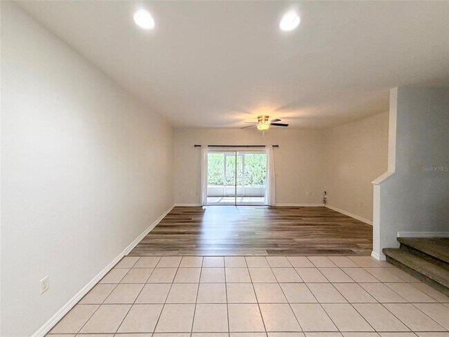 Building Photo - 13200 W Newberry Rd