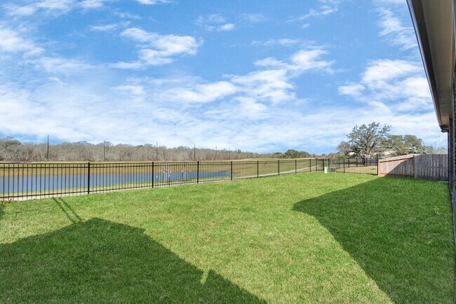 Building Photo - 4710 Austin Landing