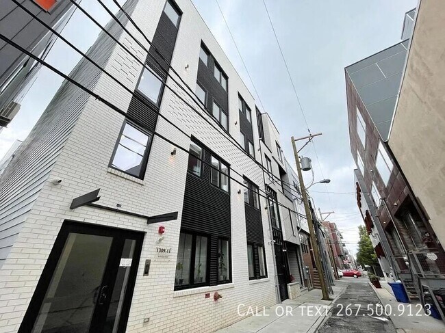Building Photo - 1309-11 Hope St