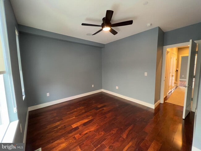 Building Photo - 423 Wallace St