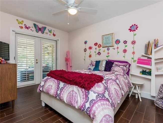 Building Photo - 2319 NE 16th Ave