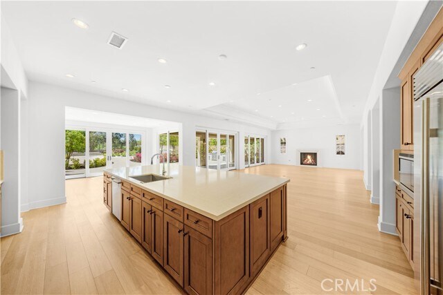 Building Photo - 106 Heavenly