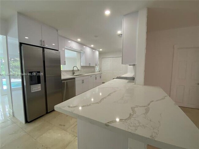 Building Photo - 19330 NE 18th Pl