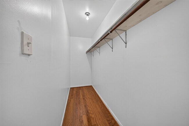 Building Photo - 3107 Pecan Point Dr