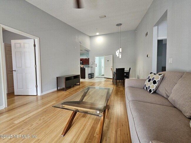 Building Photo - 8235 Lobster Bay Ct