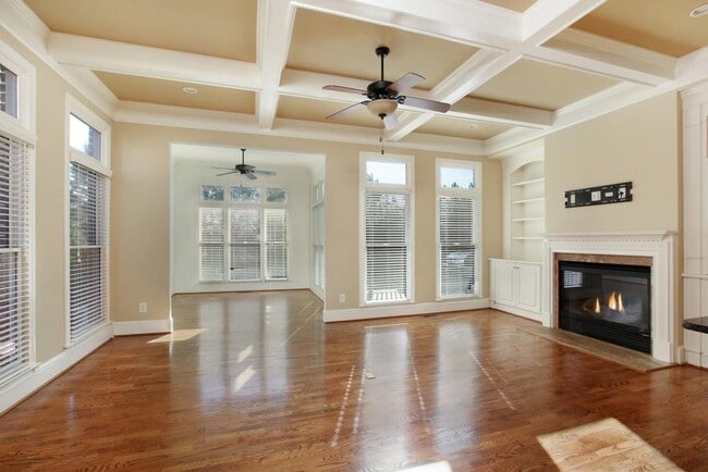 Building Photo - 2010 Heathermere Way