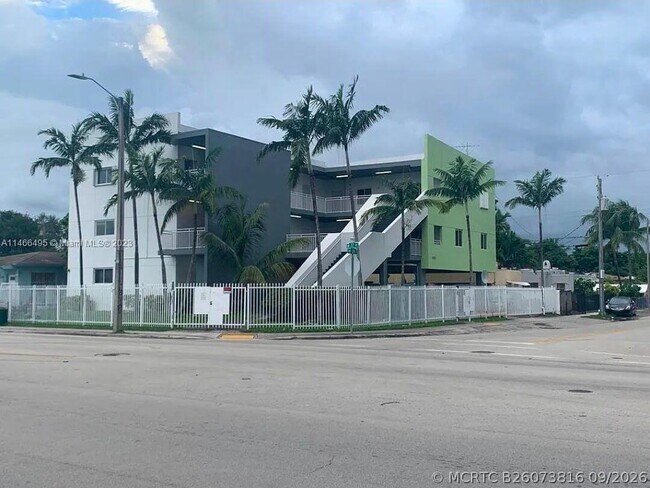 Building Photo - 2210 NW 34th St