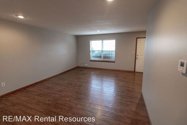 Building Photo - 4 br, 2 bath House - 2505 Northampton Dr