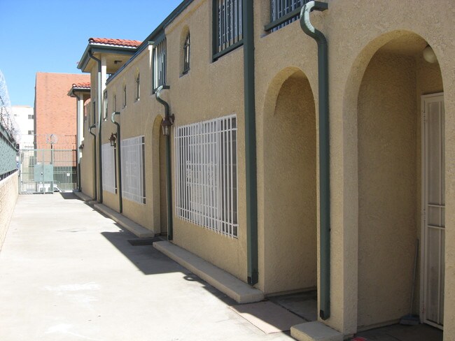 Building Photo - Gramercy Manor