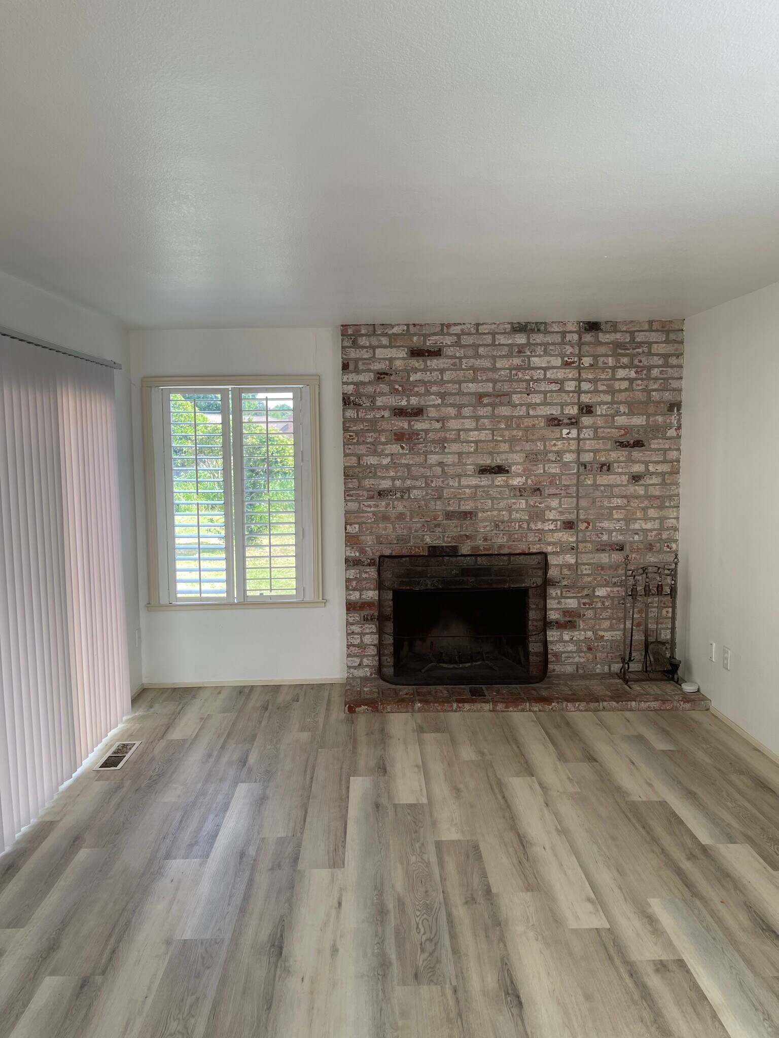 Building Photo - 1830 Salisbury Dr