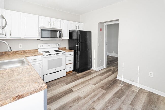 Building Photo - 9-11 Frederick St