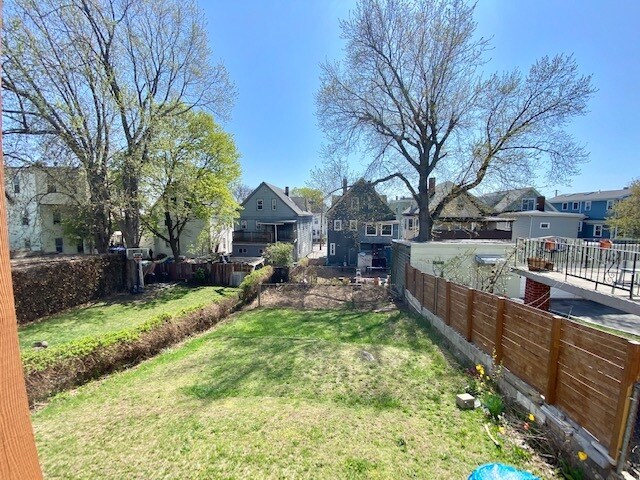 Building Photo - 16 Landers St