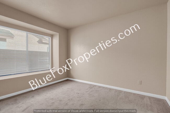 Building Photo - 9810 Amarosa