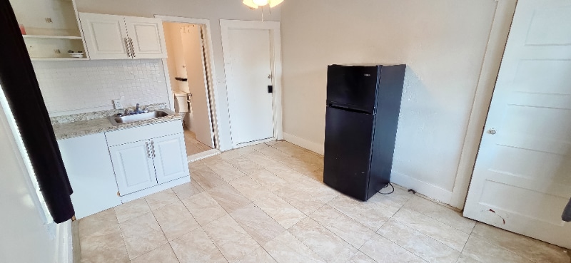 Building Photo - 306 Taylor Ave