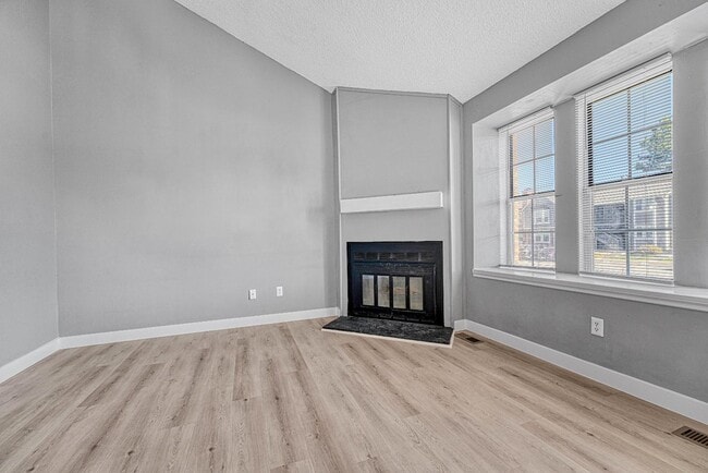 Building Photo - 16934 E Whitaker Dr