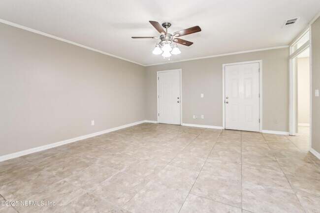 Building Photo - 6726 Newgate Cir E