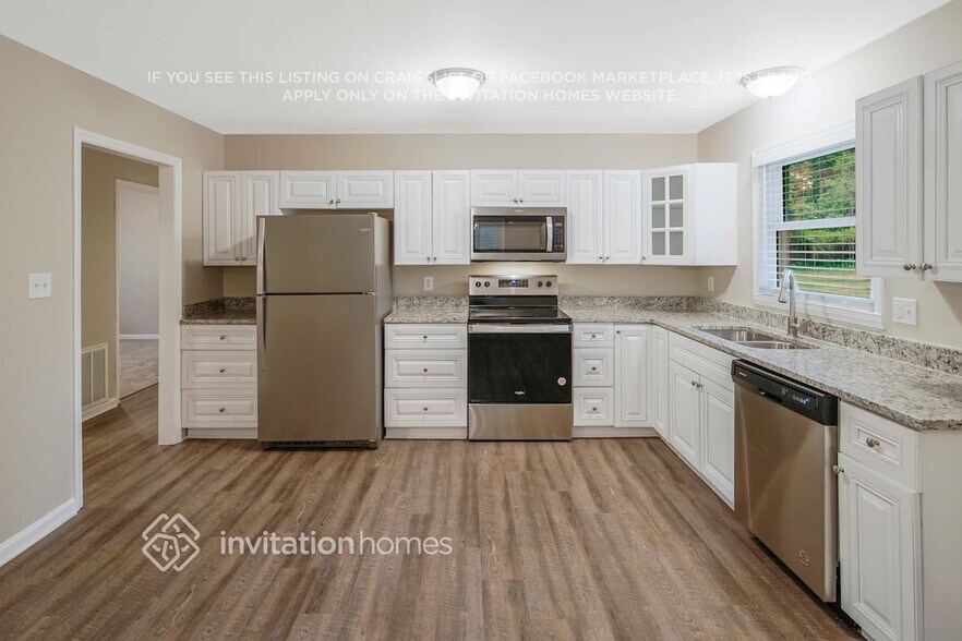 Building Photo - 3916 Amsbury Dr