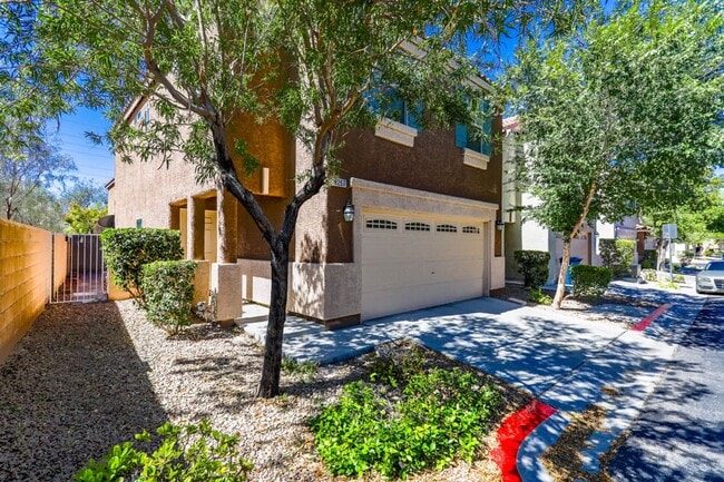 Building Photo - 3 Bath Southwest Cul de Sac Home
