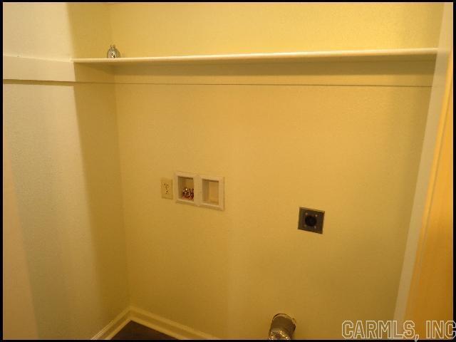 Building Photo - 306 Barnes St