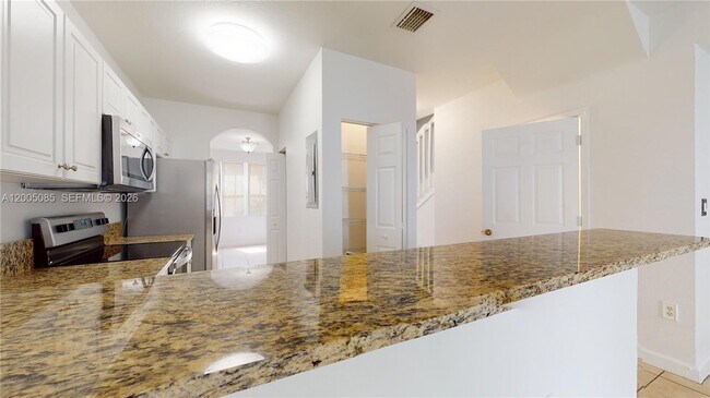 Building Photo - 2929 SE 2nd St