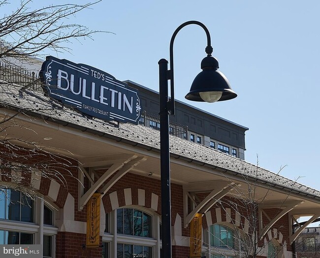 Building Photo - 502 Diamondback Dr