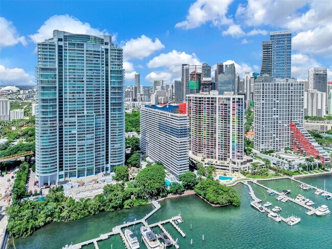 Building Photo - 1627 Brickell Ave
