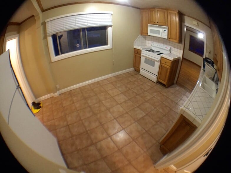 Building Photo - 1383 E Murphys Ln