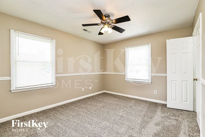 Building Photo - 306 Mt Olive Dr