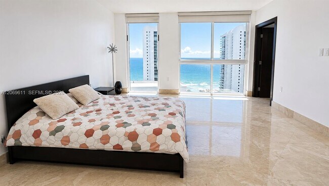 Building Photo - 150 Sunny Isles Blvd