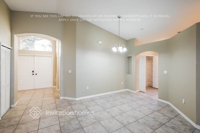 Building Photo - 5501 SW 163rd Ct